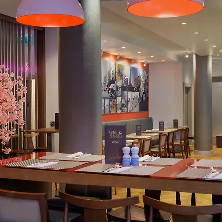 Doubletree By Hilton London Angel Kings Cross-2